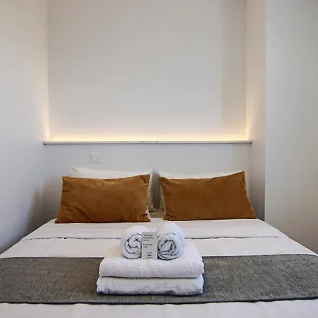 דירה Phaedrus Living - Seaside Executive Flat Harbour 207 *
