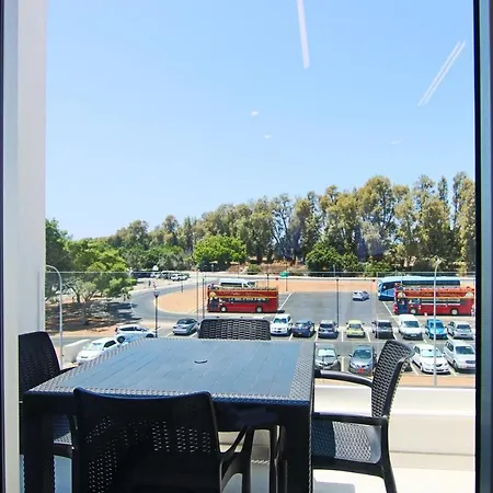 Phaedrus Living - Seaside Executive Flat Harbour 207 * Paphos