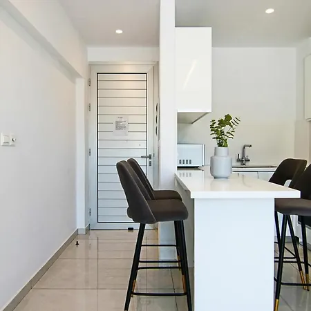 Phaedrus Living - Seaside Executive Flat Harbour 207 Paphos